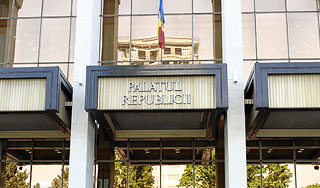 Молдавия отложила президентские выборы Молдавия отложила президентские выборы