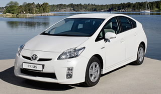 Гибрид Toyota запустили в России Гибрид Toyota запустили в России