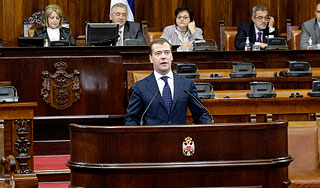 Медведев призвал Европу к объединению Медведев призвал Европу к объединению