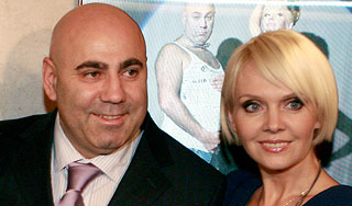 Обратная сторона шоу бизнеса Обратная сторона шоу бизнеса