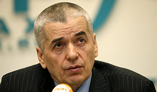 Онищенко объяснил вспышку A/H1N1 в России Онищенко объяснил вспышку A/H1N1 в России