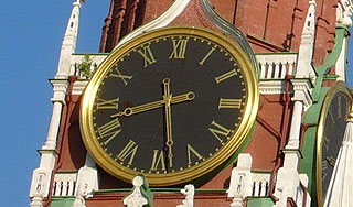 Россиян переведут на зимнее время Россиян переведут на зимнее время