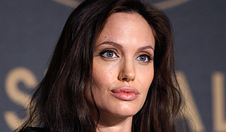 Подробности скандальной биографии Джоли Подробности скандальной биографии Джоли