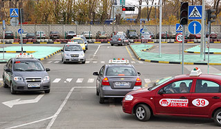 ГИБДД изменила правила для автошкол ГИБДД изменила правила для автошкол