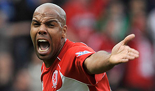 "Уиган" уволил попавшего в тюрьму игрока "Уиган" уволил попавшего в тюрьму игрока