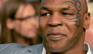 Полиция арестовала Майка Тайсона за драку Полиция арестовала Майка Тайсона за драку