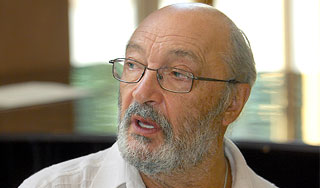 В Москве госпитализирован Михаил Козаков В Москве госпитализирован Михаил Козаков