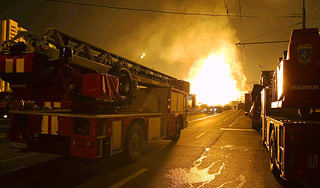 В Ульяновске вспыхнули склады боеприпасов В Ульяновске вспыхнули склады боеприпасов