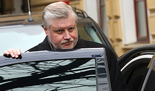 Машина Сергея Миронова попала в ДТП Машина Сергея Миронова попала в ДТП