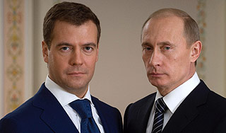 Рейтинги Медведева и Путина высоки Рейтинги Медведева и Путина высоки