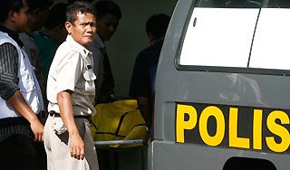 У Суматры затонул паром с сотнями людей У Суматры затонул паром с сотнями людей