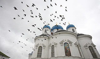 Псковский журналист оспорит анафему в суде Псковский журналист оспорит анафему в суде