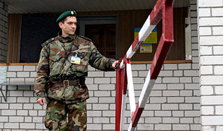 Киев требует демаркации границы с Россией Киев требует демаркации границы с Россией