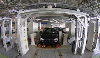 Путин вынудил французов помочь АвтоВАЗу Путин вынудил французов помочь АвтоВАЗу