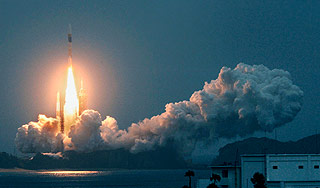 У Японии появился в космосе шпион У Японии появился в космосе шпион