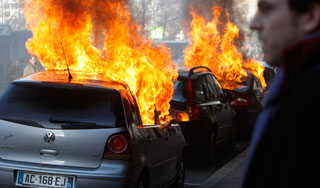 Женеву охватили массовые беспорядки Женеву охватили массовые беспорядки