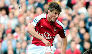 У Аршавина отобрали гол в ворота "Челси" У Аршавина отобрали гол в ворота "Челси"