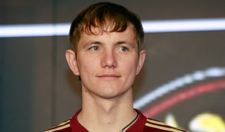 Жена предложила Павлюченко обратиться в суд Жена предложила Павлюченко обратиться в суд