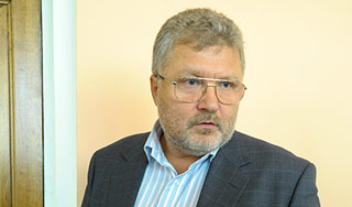 Жену Юрия Полякова избили неизвестные Жену Юрия Полякова избили неизвестные