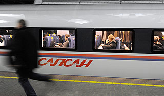 Поезд "Сапсан" подвел немцев под штрафы Поезд "Сапсан" подвел немцев под штрафы