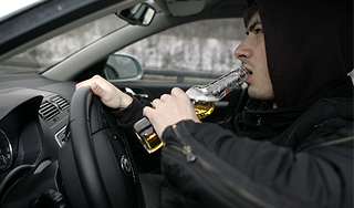 Медведев запретил пить за рулем Медведев запретил пить за рулем