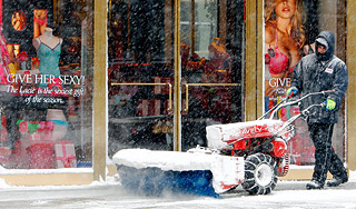 В США снег сорвал рождественские мессы В США снег сорвал рождественские мессы