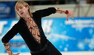 Плющенко выиграл титул чемпиона с рекордом Плющенко выиграл титул чемпиона с рекордом