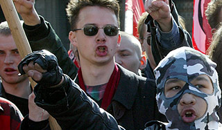 Националисты устроили провокацию в Крыму Националисты устроили провокацию в Крыму