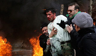 Беспорядки в Тегеране забирают жизни Беспорядки в Тегеране забирают жизни