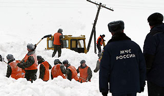 В горах КБР альпинитсы попали под лавину В горах КБР альпинитсы попали под лавину