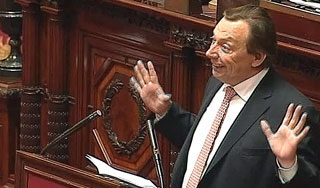 Министр Бельгии спровоцировал скандал Министр Бельгии спровоцировал скандал