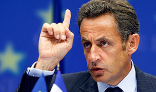 Саркози отсудил один евро у мошенников Саркози отсудил один евро у мошенников