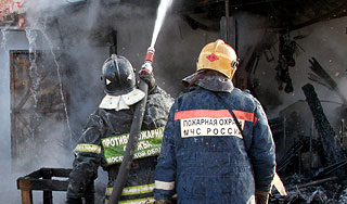 Огонь уничтожил детдом в Красноярском крае Огонь уничтожил детдом в Красноярском крае