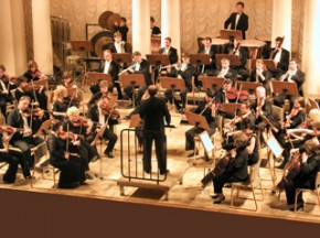 Филармонии предлагают активнее зарабатывать деньги