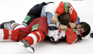 Участникам драки в КХЛ грозит тюрьма Участникам драки в КХЛ грозит тюрьма