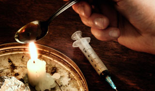 Мать убила сына смертельной дозой героина Мать убила сына смертельной дозой героина