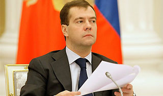 Медведев призвал выходить в народ Медведев призвал выходить в народ