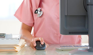 Медсестра размещала фото больных в Сети Медсестра размещала фото больных в Сети