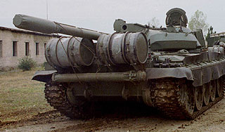 Эстония взяла у соседей взаймы танк Эстония взяла у соседей взаймы танк