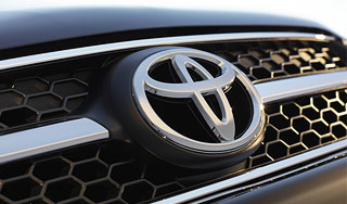 Toyota отзывает 1,8 млн машин в Европе Toyota отзывает 1,8 млн машин в Европе