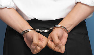 В Ингушетии поймали милиционера-"оборотня" В Ингушетии поймали милиционера-"оборотня"