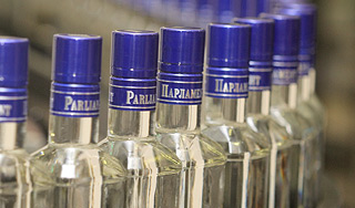 Русская водка отмечает 145 день рождения Русская водка отмечает 145 день рождения