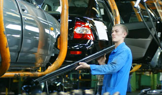 АвтоВАЗ уволит 5 тысяч сотрудников АвтоВАЗ уволит 5 тысяч сотрудников