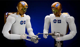 НАСА показало астронавта-андроида НАСА показало астронавта-андроида