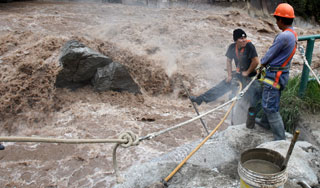 На Французскую Полинезию обрушился циклон На Французскую Полинезию обрушился циклон