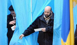 Выборы на Украине сопровождают провокации Выборы на Украине сопровождают провокации