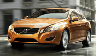 Volvo показала новый S60 до премьеры Volvo показала новый S60 до премьеры