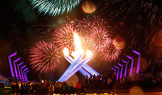 В Ванкувере зажгли огонь Олимпийских игр В Ванкувере зажгли огонь Олимпийских игр