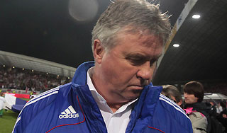 На смену Хиддинку придет "бюджетный" тренер На смену Хиддинку придет "бюджетный" тренер