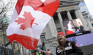 Канадцы посчитали медали "под себя" Канадцы посчитали медали "под себя"